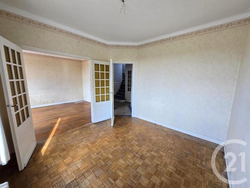 Maison - 98 m² - 5 pièces