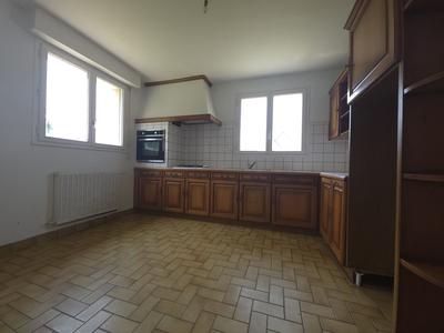 Maison - 104 m² - 5 pièces