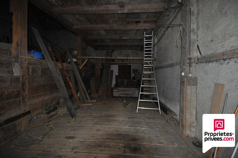 Corps de ferme - 245 m² - 9 pièces