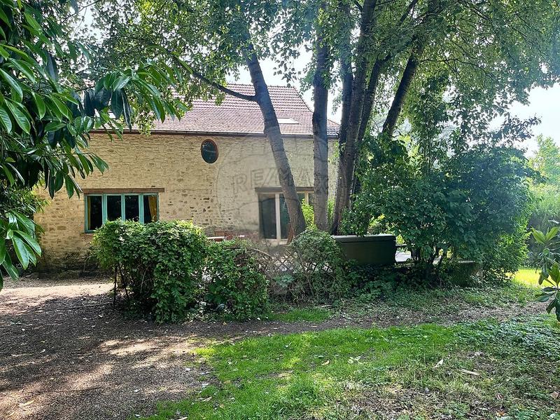 Demeure - 186 m² - 8 pièces