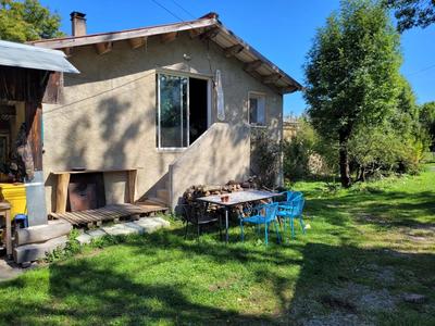 Maison - 220 m² - 7 pièces