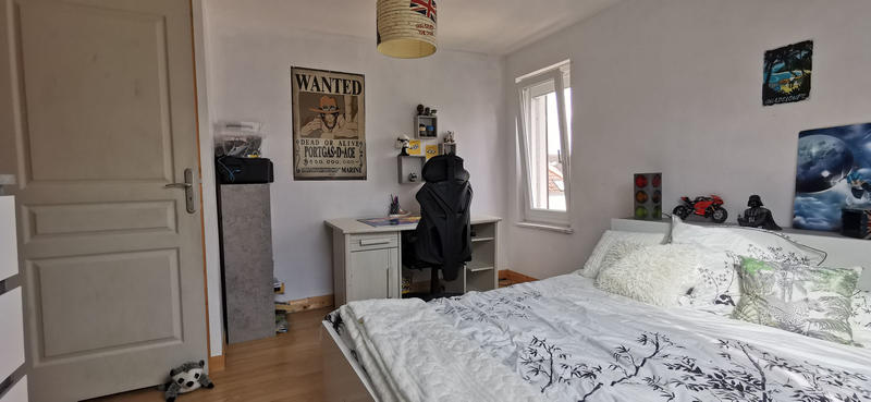 Maison - 98 m² - 7 pièces