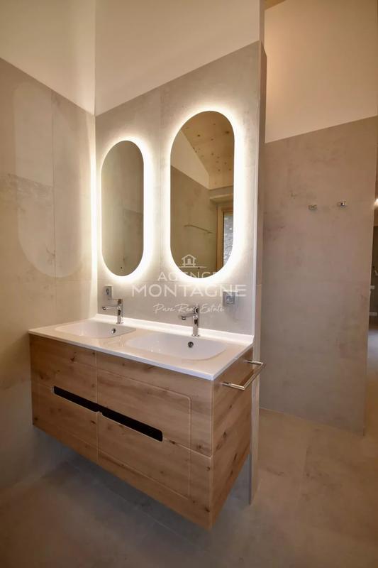 Châlet - 149 m² - 5 pièces