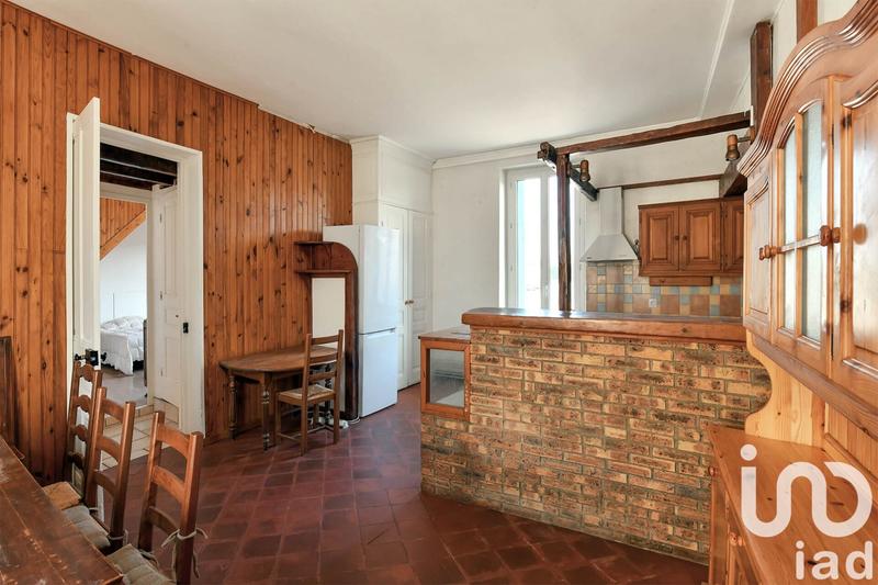 Maison - 202 m² - 8 pièces