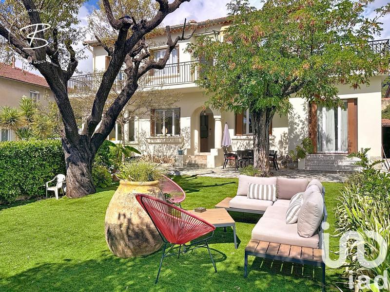 Maison - 160 m² - 7 pièces