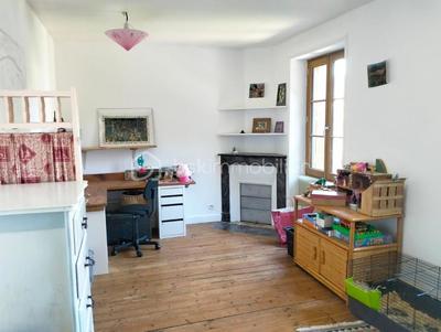 Demeure - 160 m² - 6 pièces