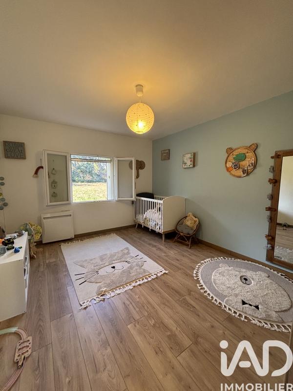 Maison - 233 m² - 6 pièces