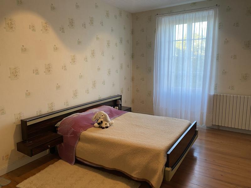 Maison - 400 m² - 12 pièces