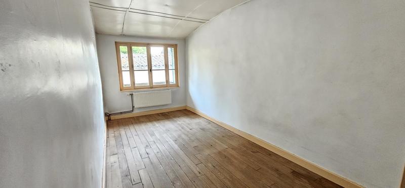 Maison - 280 m² - 6 pièces