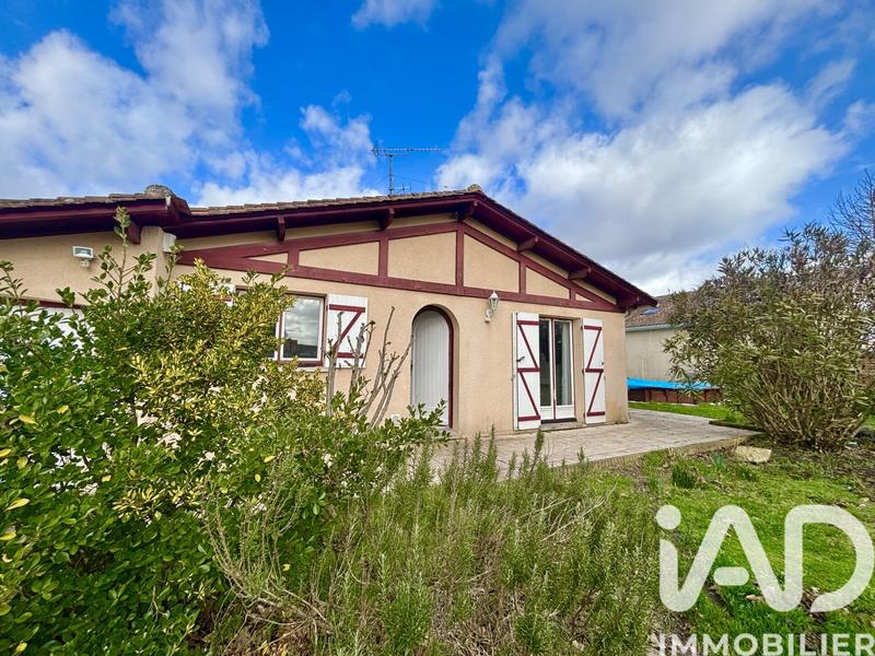 Maison - 90 m² - 4 pièces