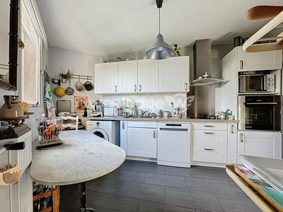 Appartement - 95 m² - 5 pièces