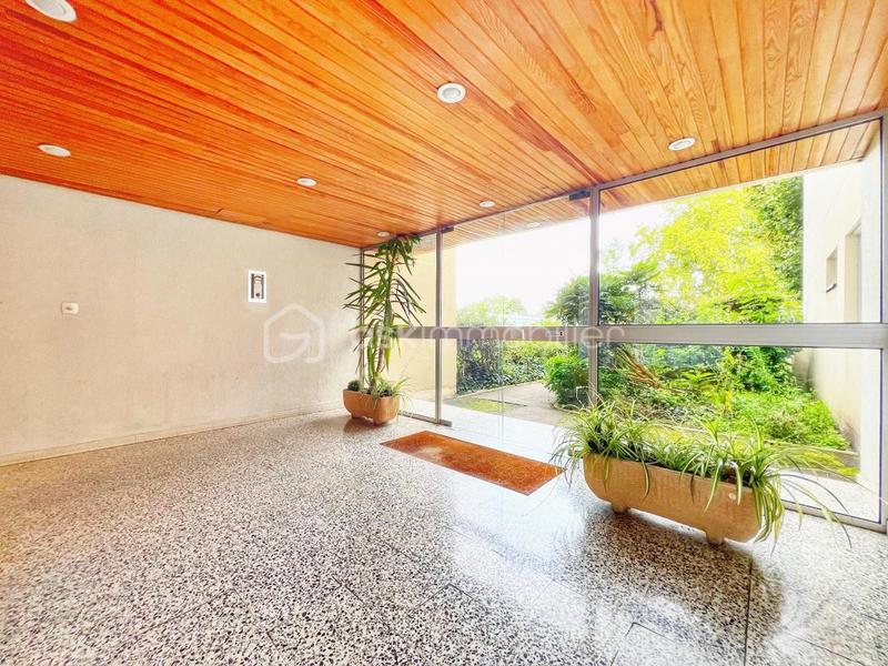 Appartement - 85 m² - 4 pièces