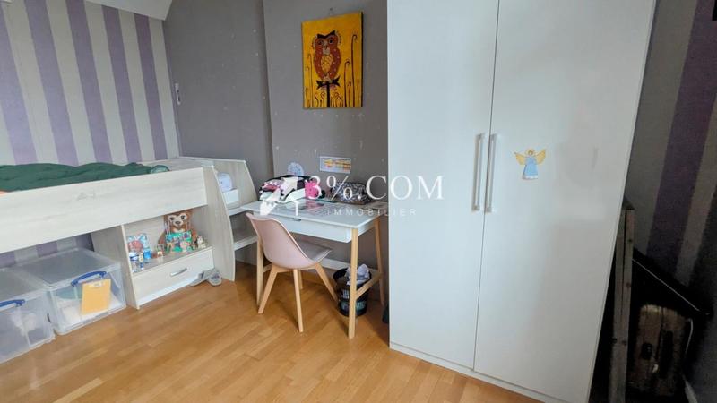 Propriété - 230 m² - 7 pièces