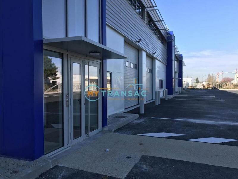 Local d'activités - 425 m²