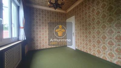 Maison - 137 m² - 9 pièces