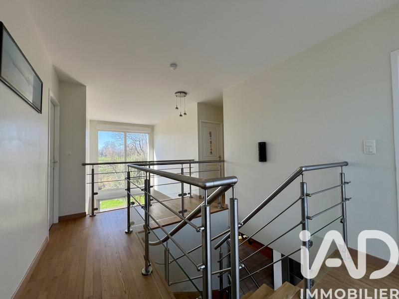 Maison - 198 m² - 8 pièces