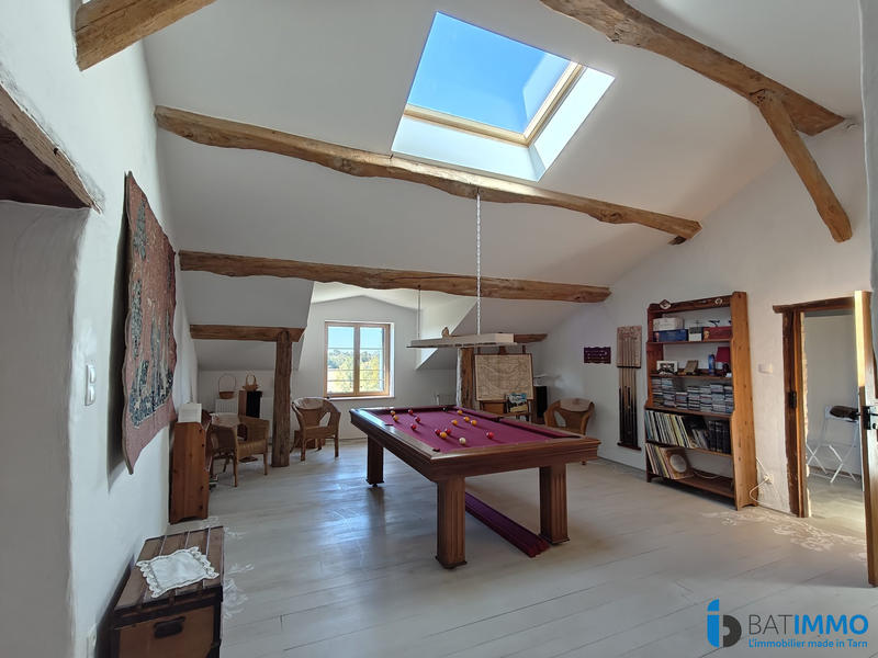 Maison - 576 m² - 14 pièces