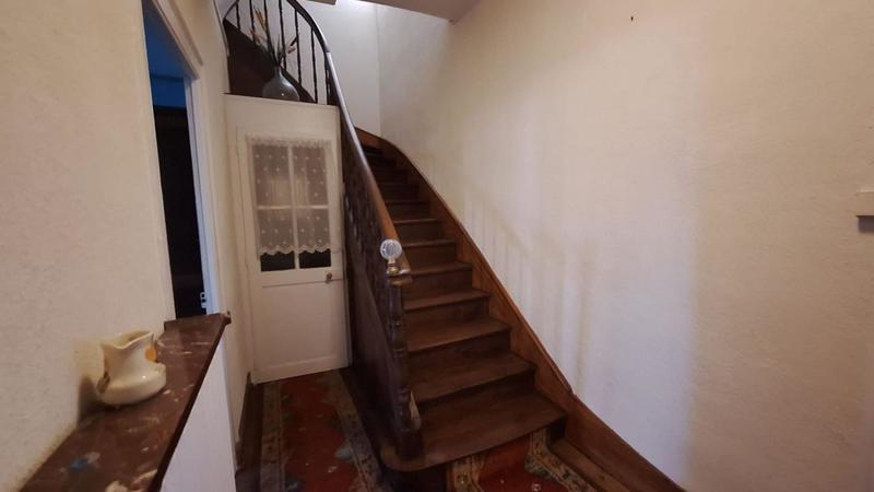 Maison - 228 m² - 8 pièces