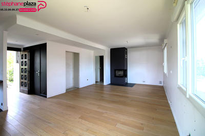 Maison - 123 m² - 5 pièces