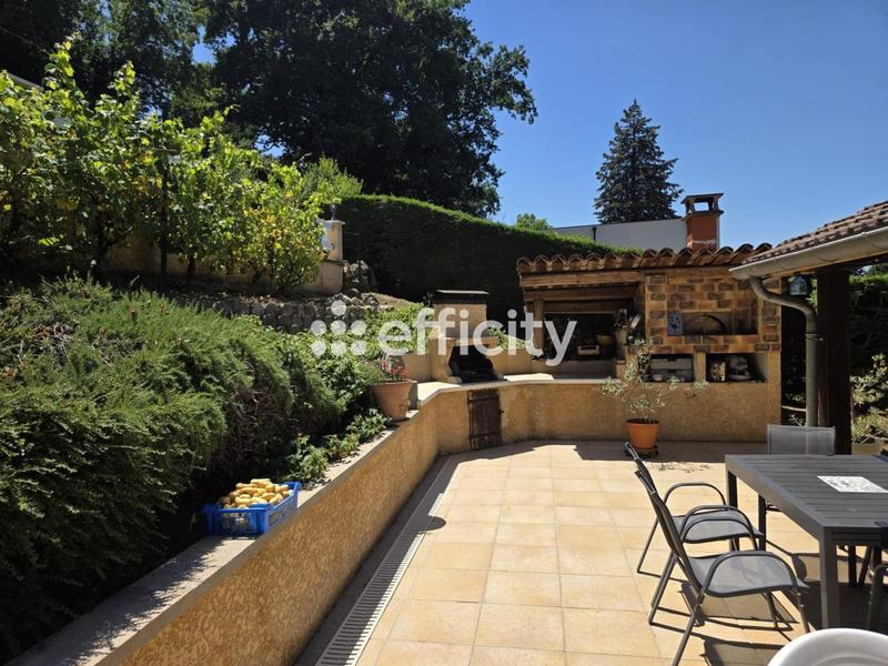 Maison - 112 m² - 6 pièces