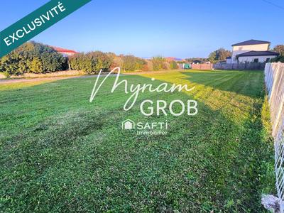 Terrain - 740 m²