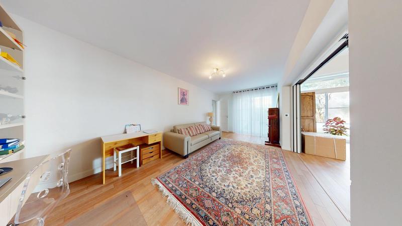 Maison - 252 m² - 6 pièces