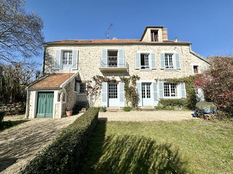 Maison ancienne - 233 m² - 8 pièces