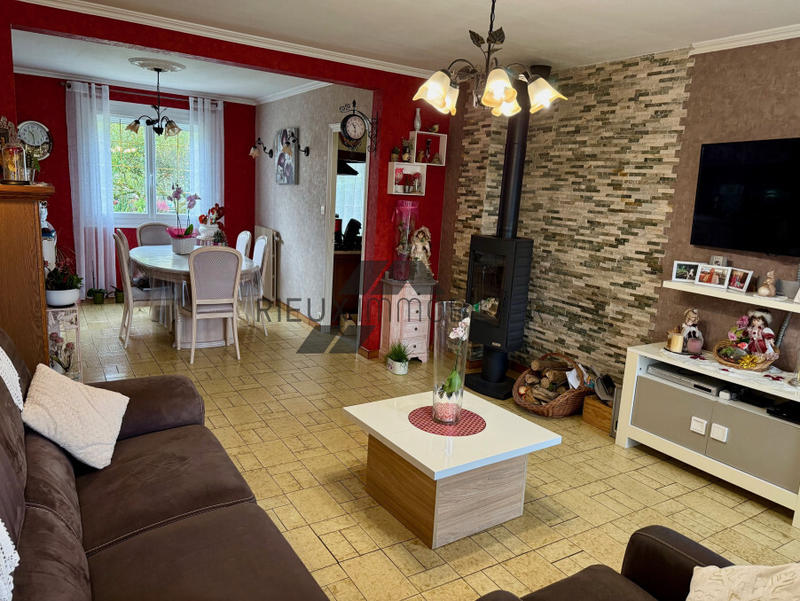 Propriété - 115 m² - 6 pièces