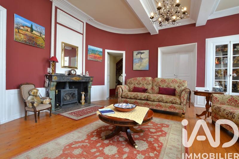 Maison - 430 m² - 12 pièces