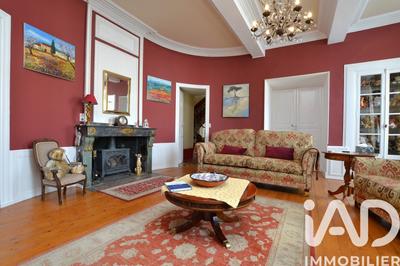 Maison - 430 m² - 12 pièces