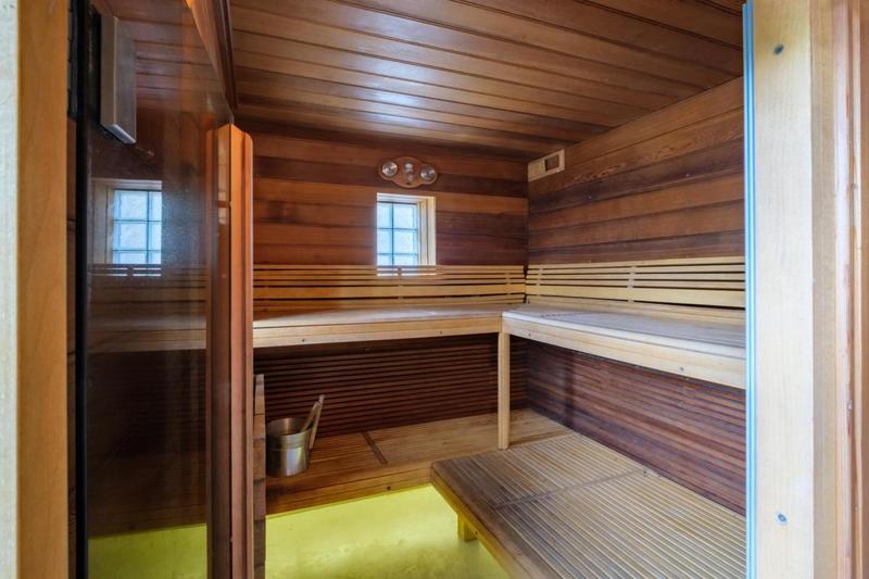 Villa - 258 m² - 14 pièces