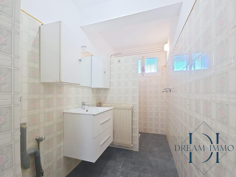 Maison traditionnelle - 206 m² - 8 pièces