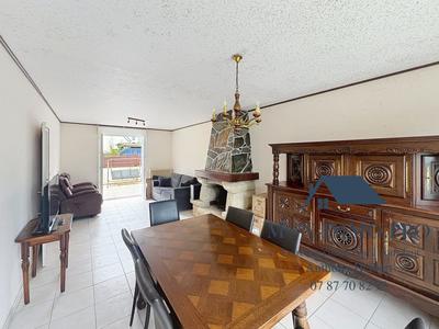 Maison - 91 m² - 5 pièces