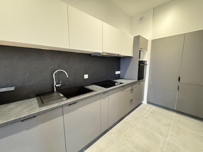 Appartement - 99 m² - 5 pièces