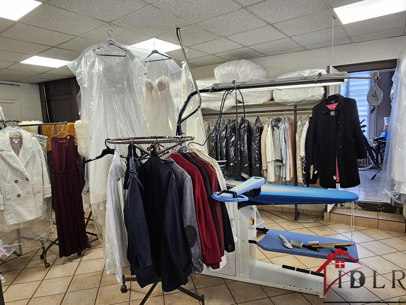 Immeuble - 218 m² - 7 pièces