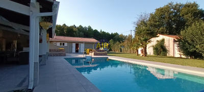 Maison - 60 m² - 4 pièces