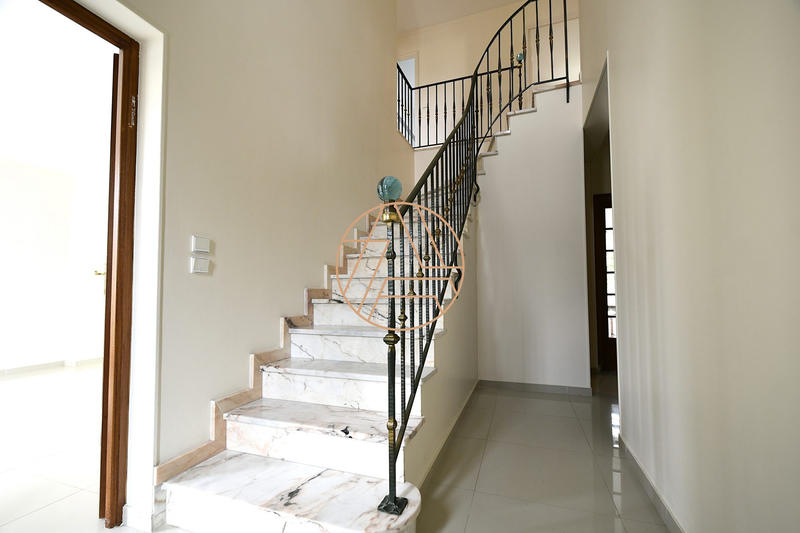 Maison traditionnelle - 160 m² - 7 pièces