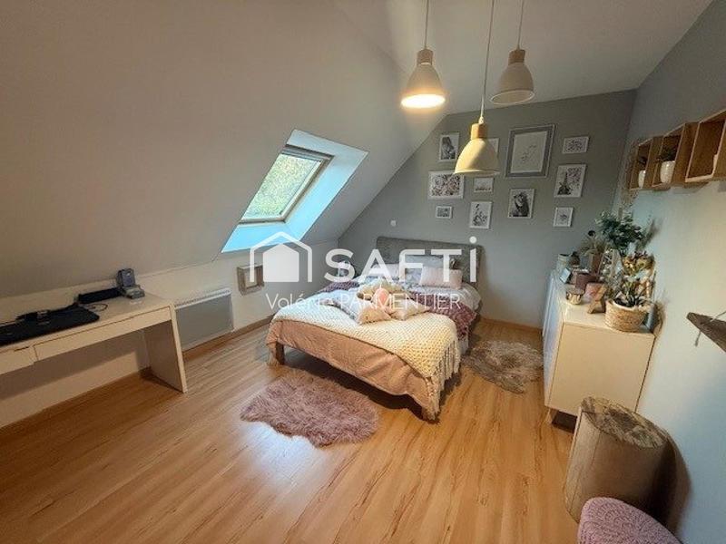 Maison - 222 m² - 6 pièces