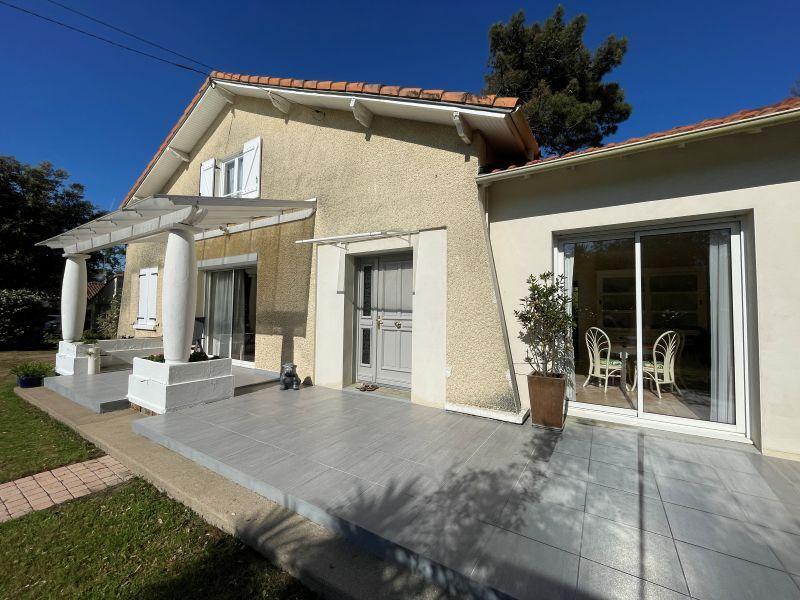 Maison - 158 m² - 8 pièces