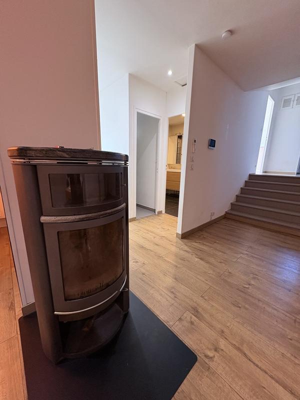 Maison - 122 m² - 8 pièces