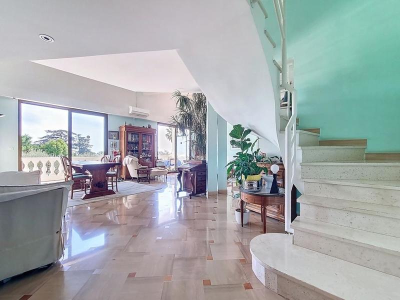 Duplex - 145 m² - 4 pièces