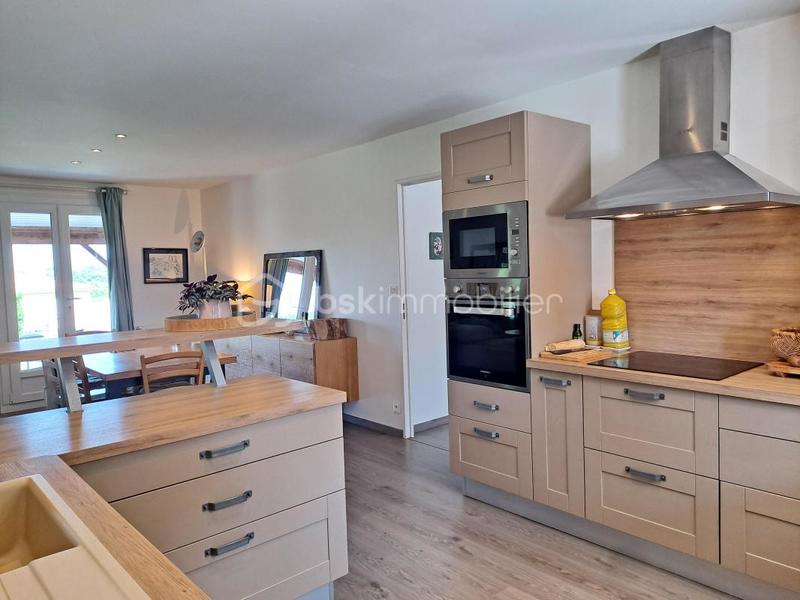 Villa - 136 m² - 6 pièces