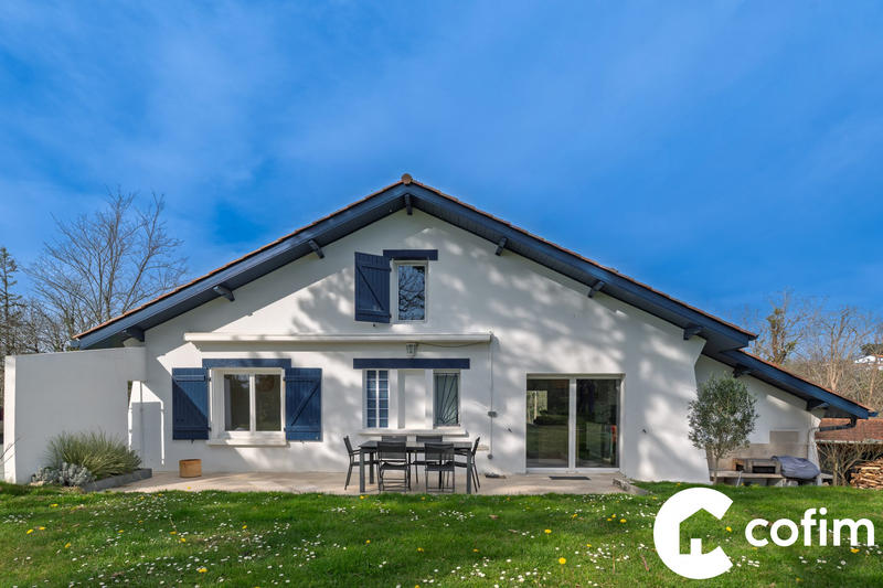 Maison - 86 m² - 4 pièces