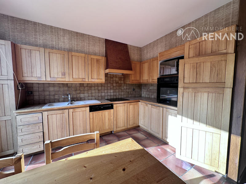 Châlet - 200 m² - 8 pièces