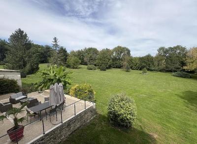 Maison - 192 m² - 6 pièces