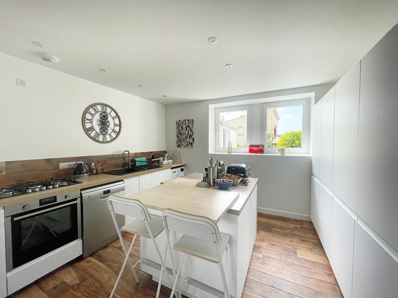 Maison - 128 m² - 7 pièces