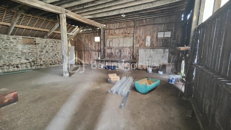 Maison - 400 m² - 6 pièces