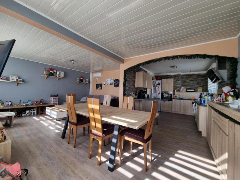 Maison traditionnelle - 100 m² - 4 pièces