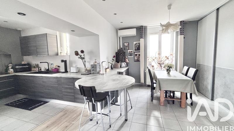 Maison - 87 m² - 4 pièces