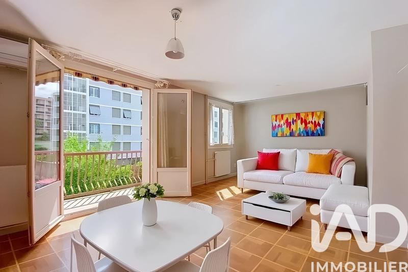 Appartement - 80 m² - 4 pièces